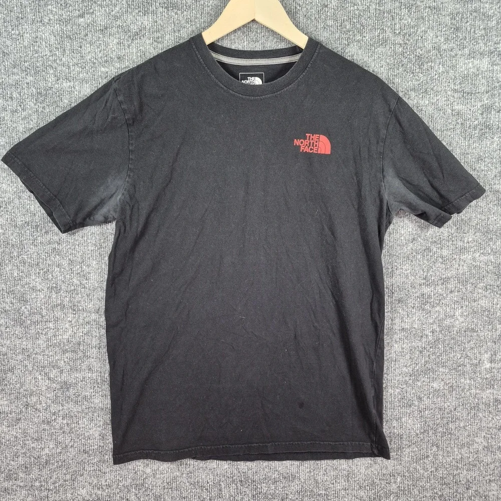 The North Face‎ T-Shirt Men's Medium Black Red Crewneck S-Sleeve Spellout Casual